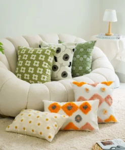 Gối tựa sofa với họa tiết độc đáo hiện đại